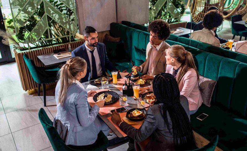 5 Mistakes Professionals Should Avoid At A Business Dinner Dubai